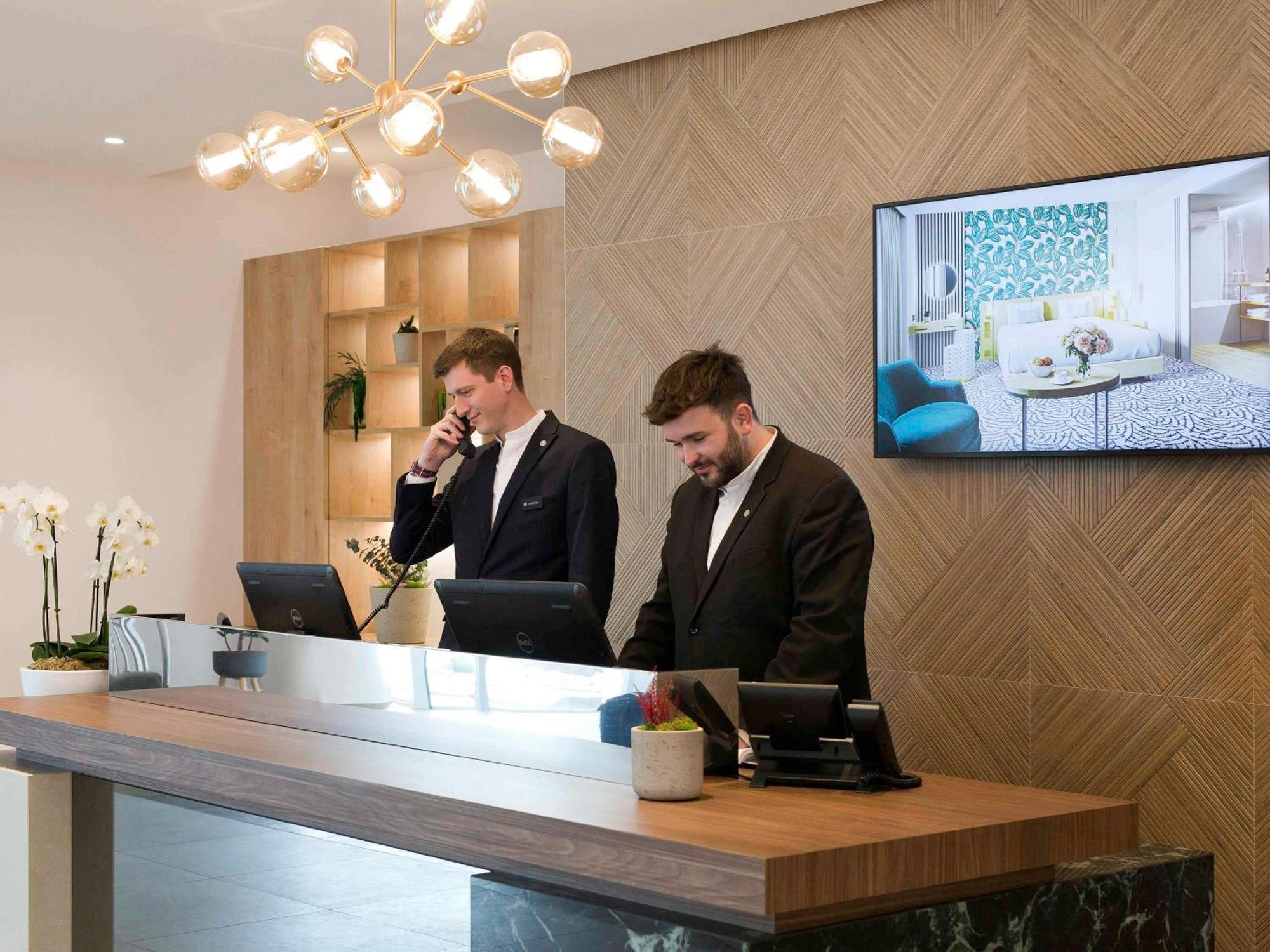 พูลแมน มงเปลิเออร์ เซ็นเตอร์ Hotel มงต์เปอลิเยร์ ภายนอก รูปภาพ